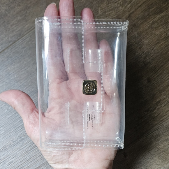 CHANEL MAKEUP Clear mini Crossbody NWOT - Picture 2 of 4